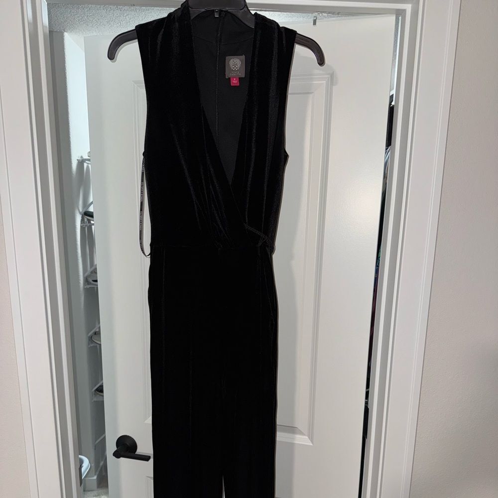 Vince Camuto Jumpsuitt